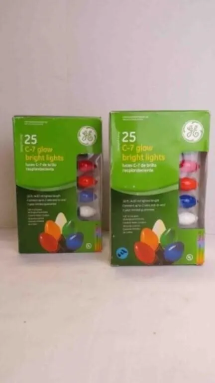 2 GE Glow 25 C-7 Multicolor Christmas Lights