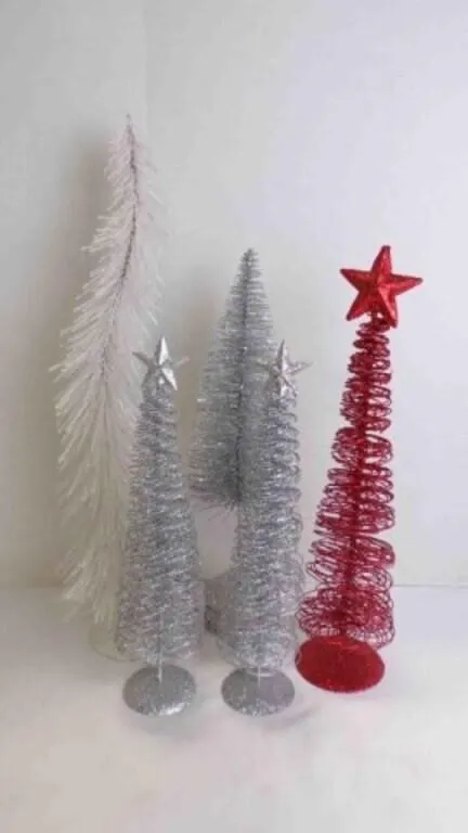 5 VERY Glittery Tabletop Stand Christmas Trees