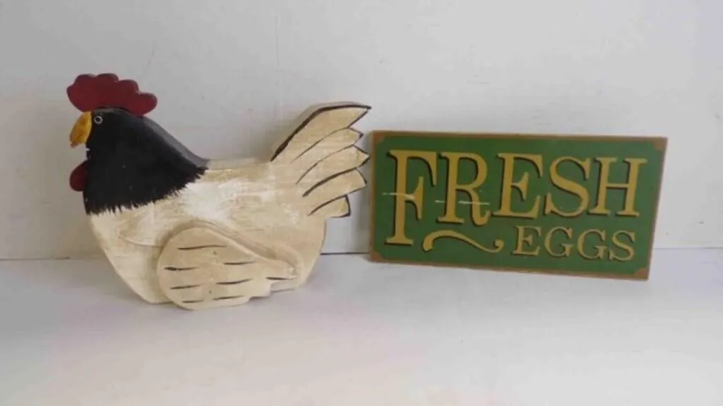 2 Rustic Country-Style Wood Wall Sign & Chicken