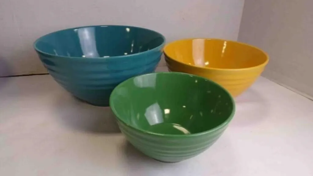 3 Pioneer Woman Stoneware Ribbed Mixing Bowl Set