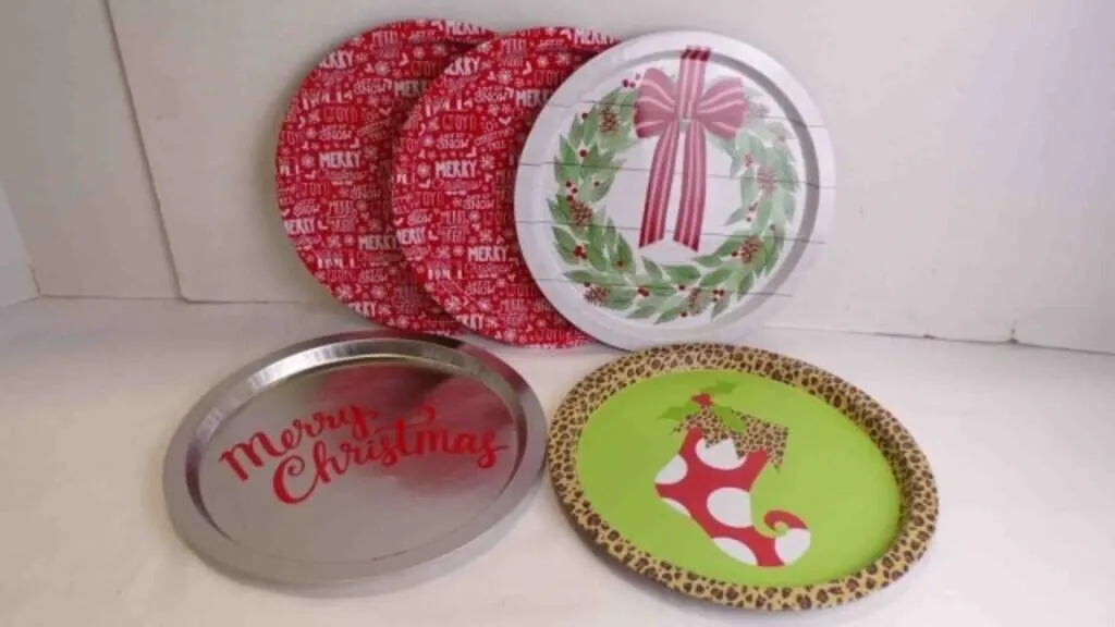 5 12�" Christmas Themed Party Tin Platters