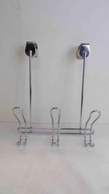 Chrome Metal Over Cabinet 3-Hook Hanging Rack