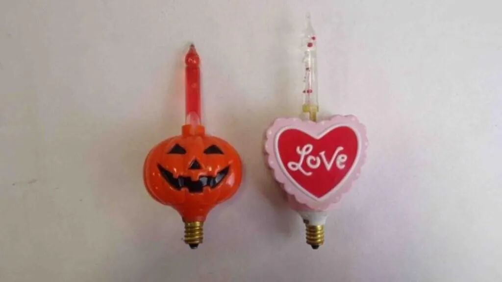 2 Vintage Holiday Themed Novelty Bubble Lights