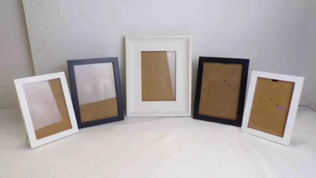 5 Wooden Photo Frames w/ Glass Front
