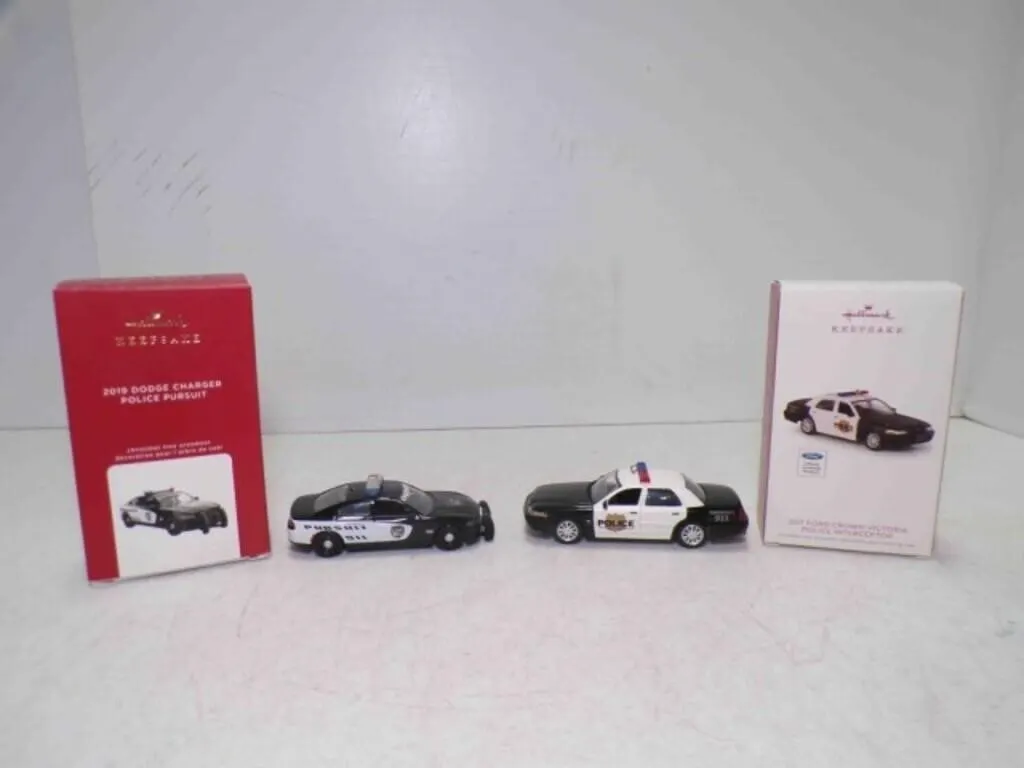 2020 Hallmark Keepsake Ornament 2019 Dodge Charger