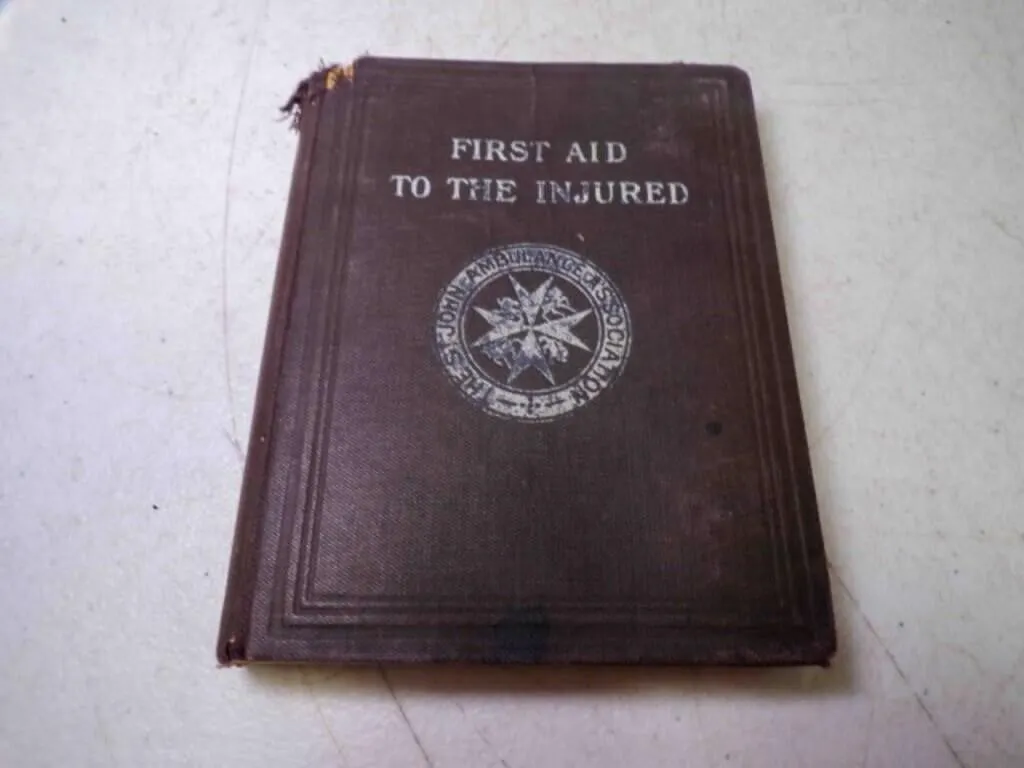 24th Edition 1914 First Aid to the Injured St John