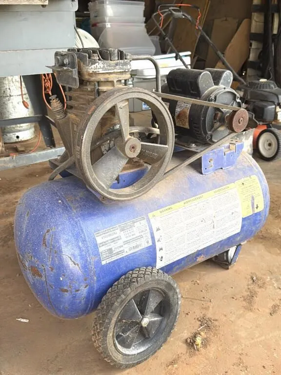 Campbell-Hausfeld 20 Gallon Air Compressor