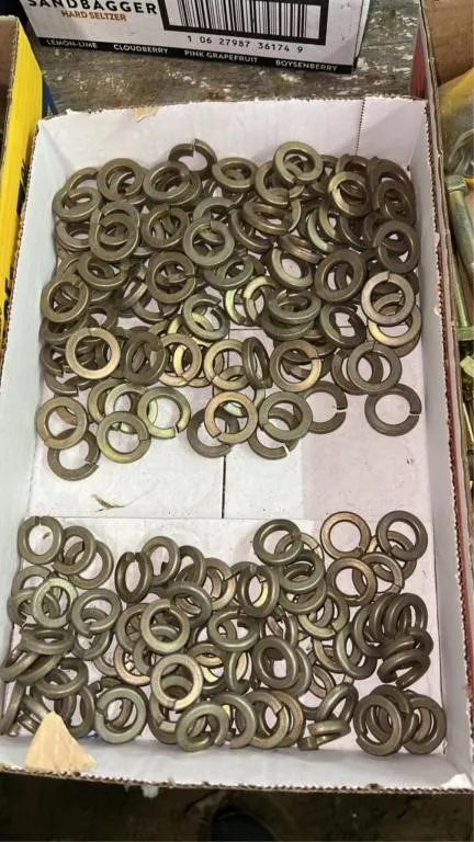 Flat of split lock washers - 3/4in