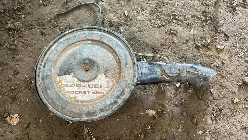 Oldsmobile rocket 455 air cleaner assembly