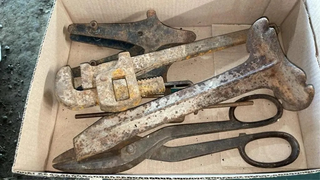Assorted antique hand tools