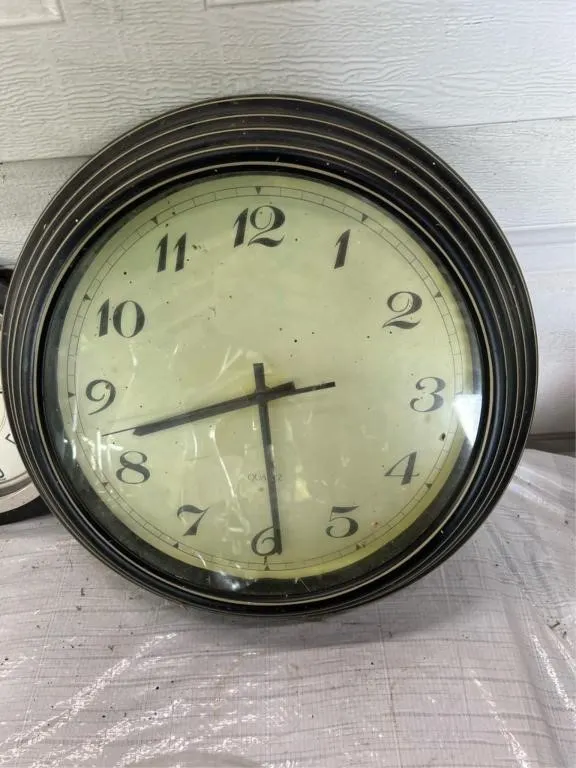 16in clock - as is