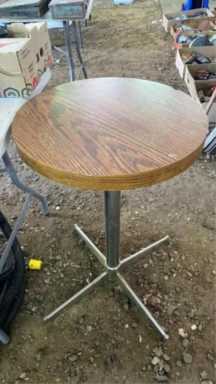 18in d x 29.5in tall side table