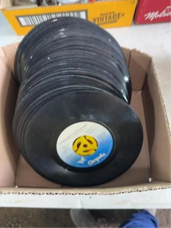 Box of assorted 45 LPs