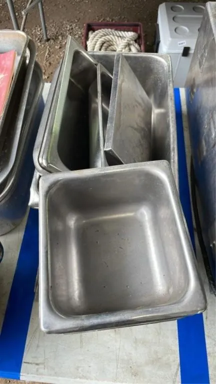 Stainless steel steam table pans