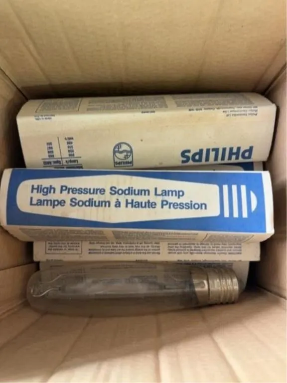 Box of Phillips high pressure sodium lamp