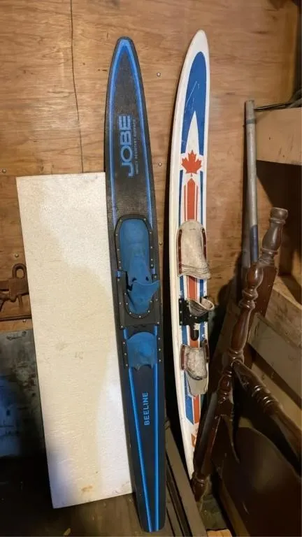 2 66in tall slalom skis