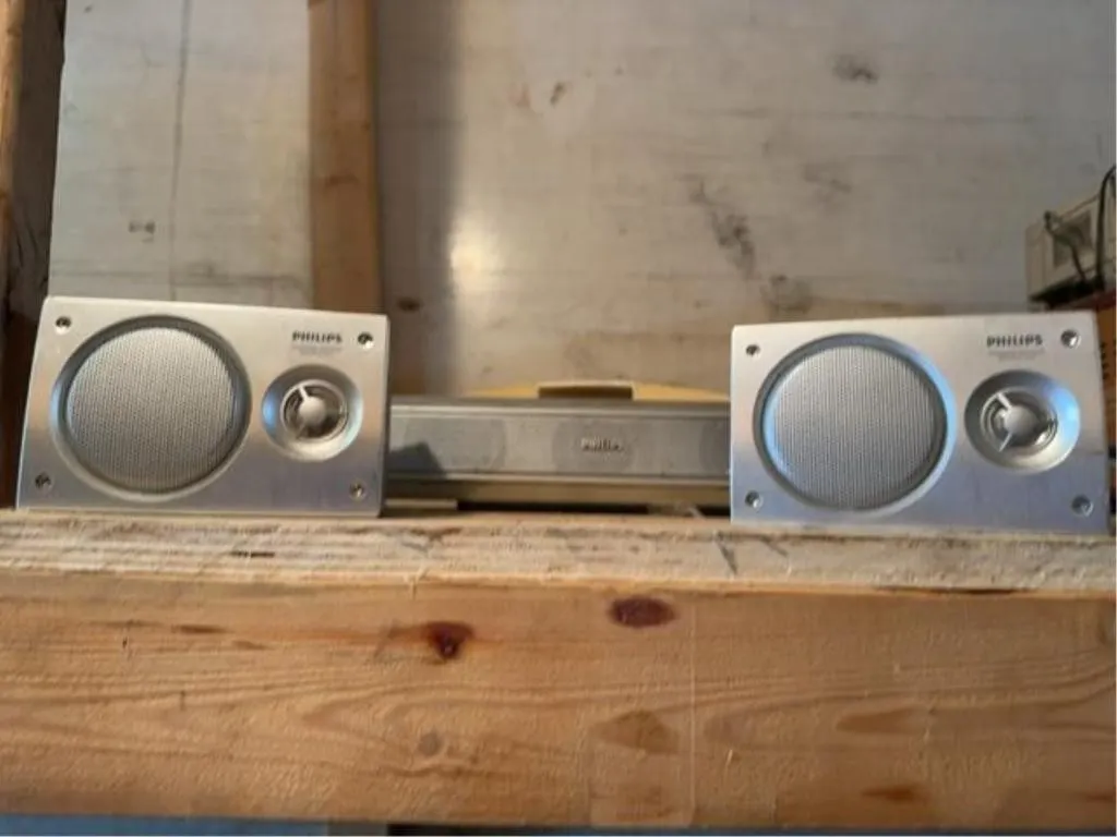 Philips speakers set