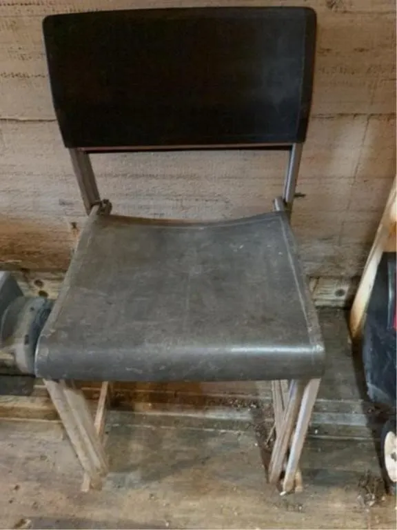 Set of three chairs