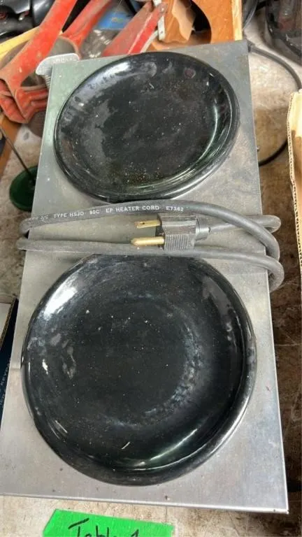 Dual burner coffee warmer