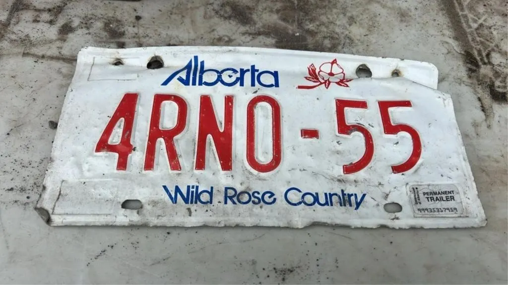 Alberta trailer license plate