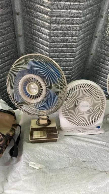 2 small fans - untested