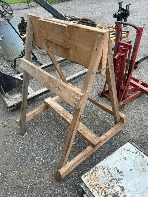 Large wooden stand - 44in tall