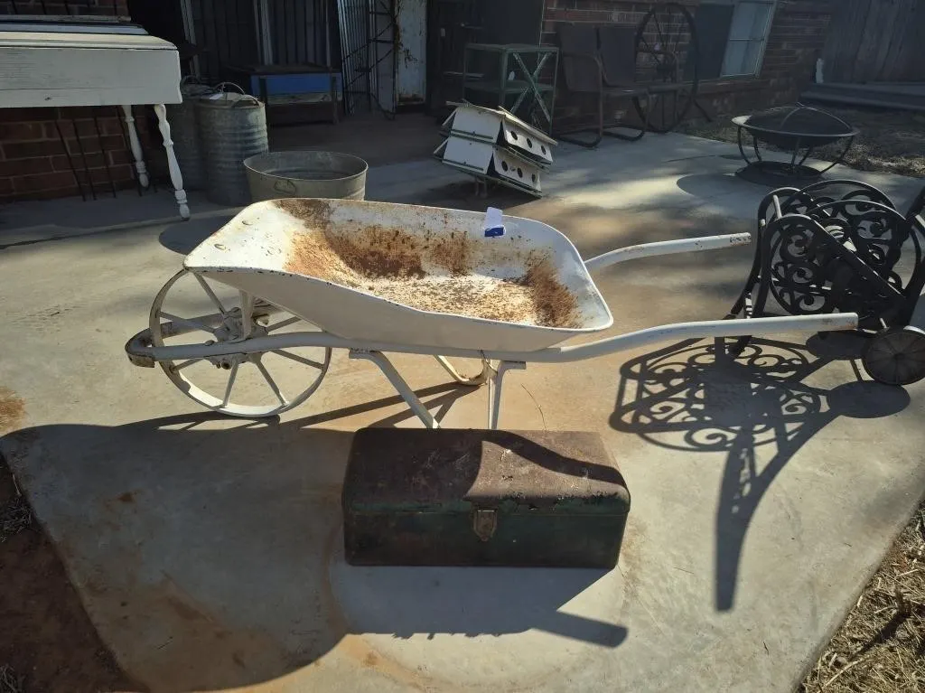 Metal Wheelbarrow
