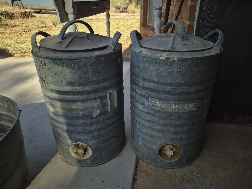 Igloo Galvanized Coolers & Washtub