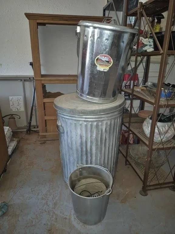 Galvanized Metal Trash Cans with Lids