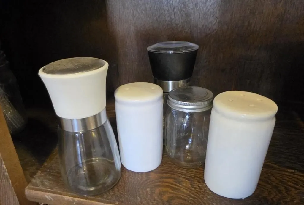 Cuisinart Spice Grinder and Salt/Pepper Shakers