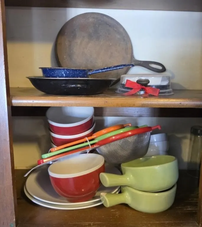 Cast Iron Skillet, Enamelware Pot, Bowls