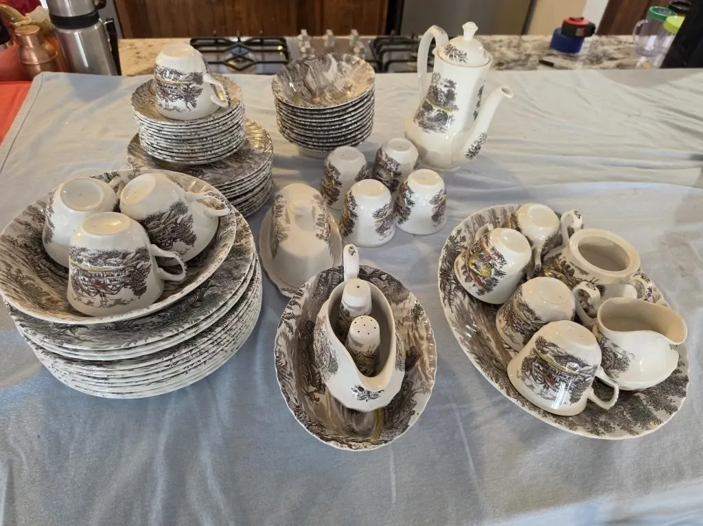 Brownfield England Countryside Dinnerware