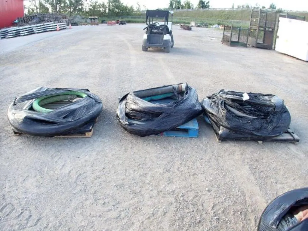 Qty Of Assorted Hoses