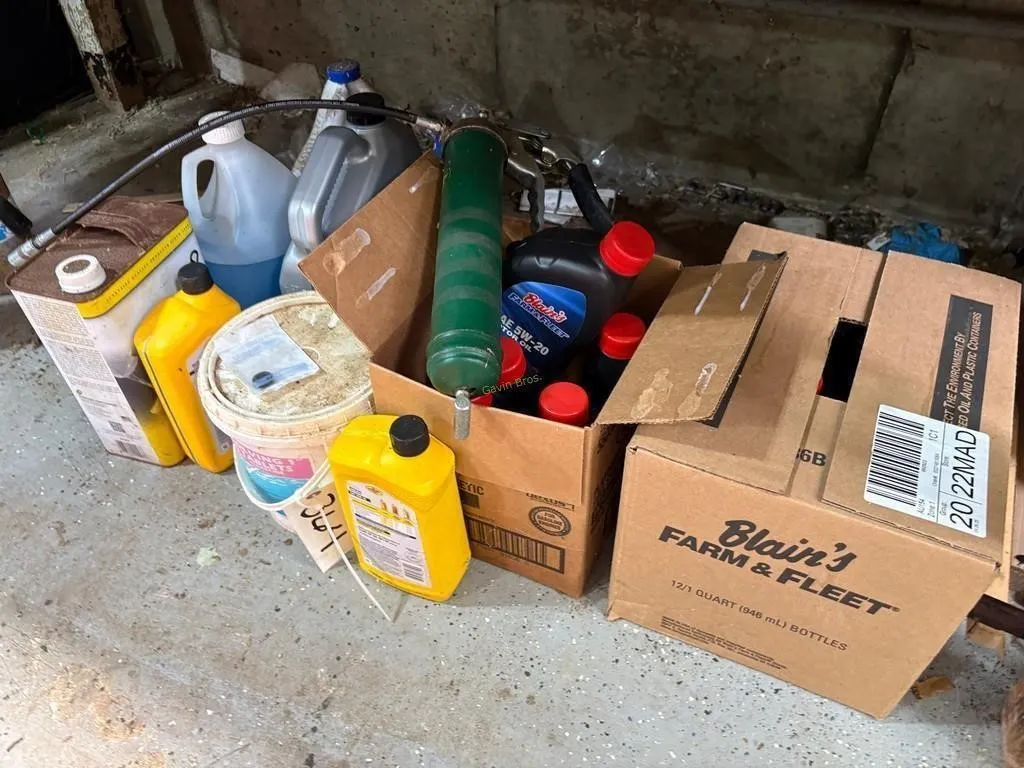 New Oil, Misc Fluids. JD Grease Gun