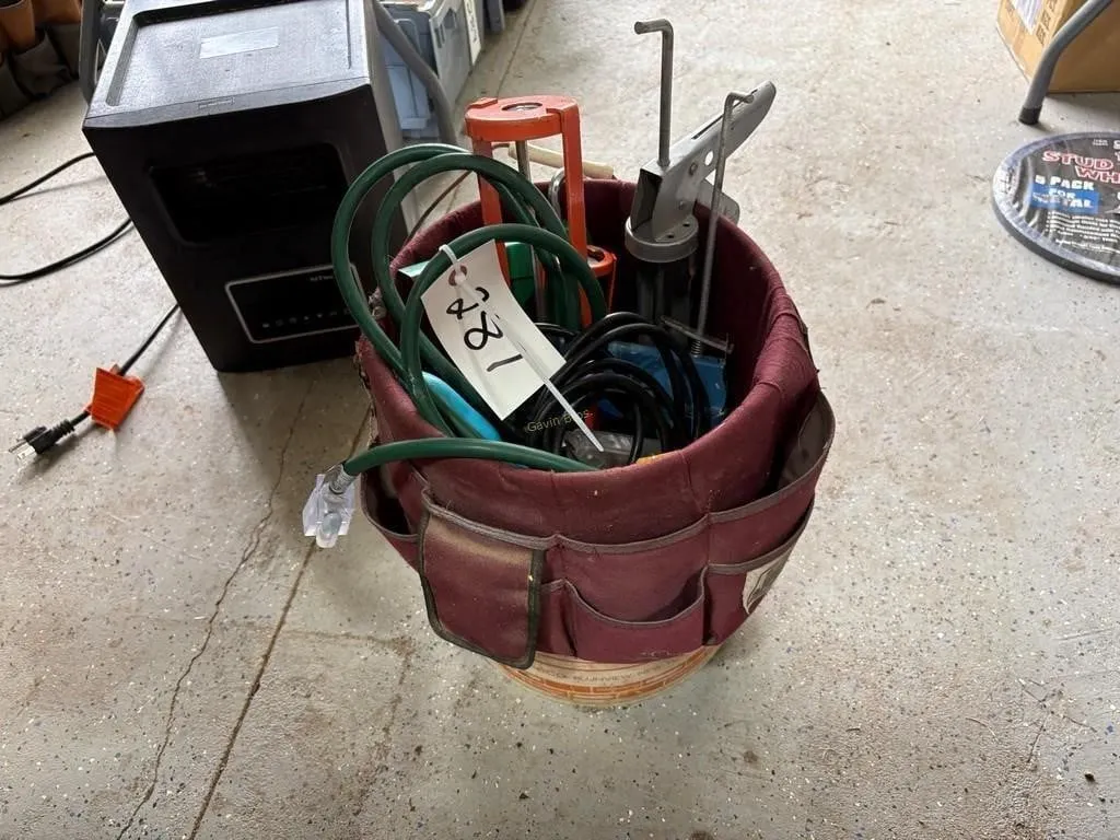 Extension Cords, Caulk Guns & other