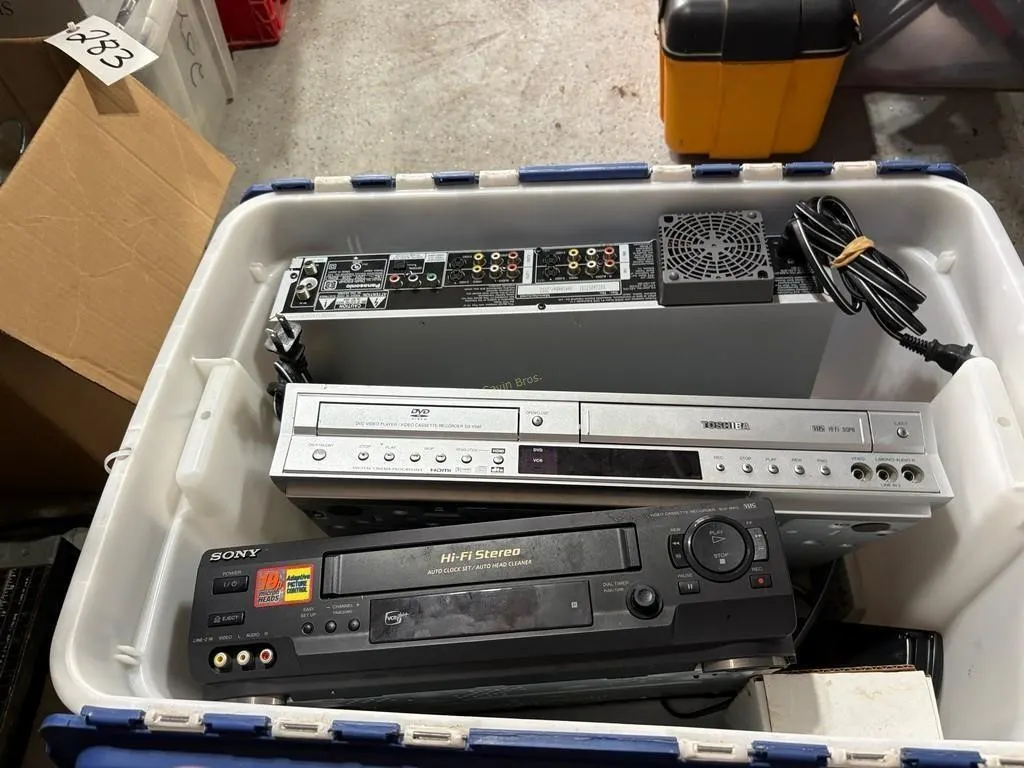 VHS & DVD Players