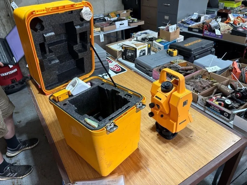 Geodolite Constructor SC