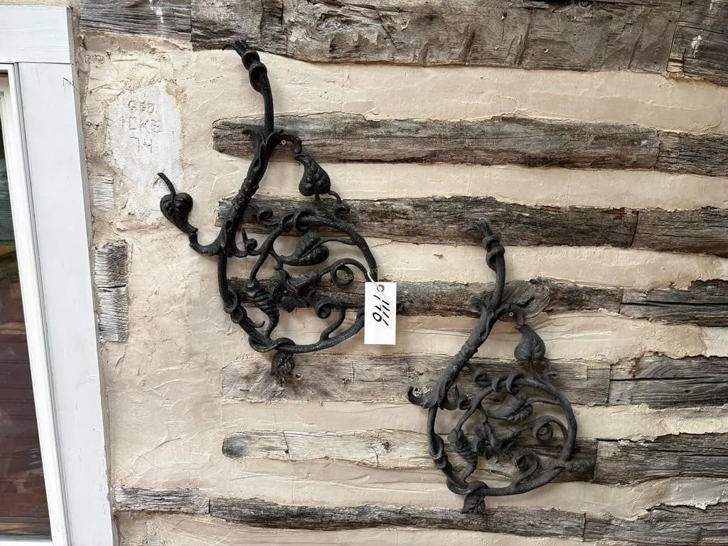 Cast Iron D�cor