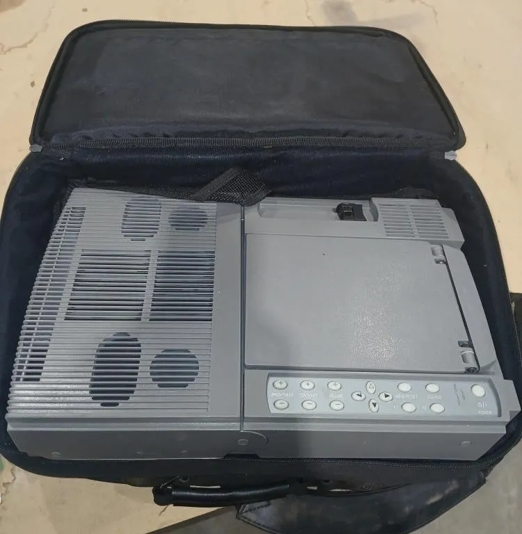 Vintage Telex Firefly P250 portable Projector