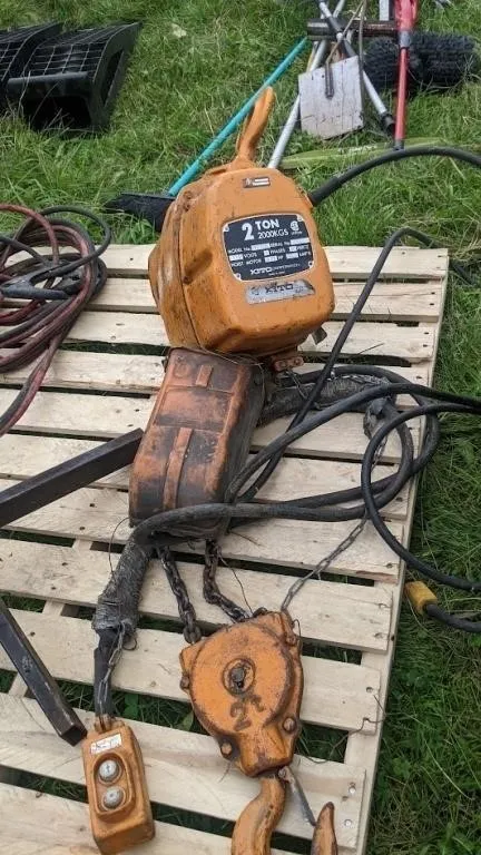 2 TON 110v Chain hoist
