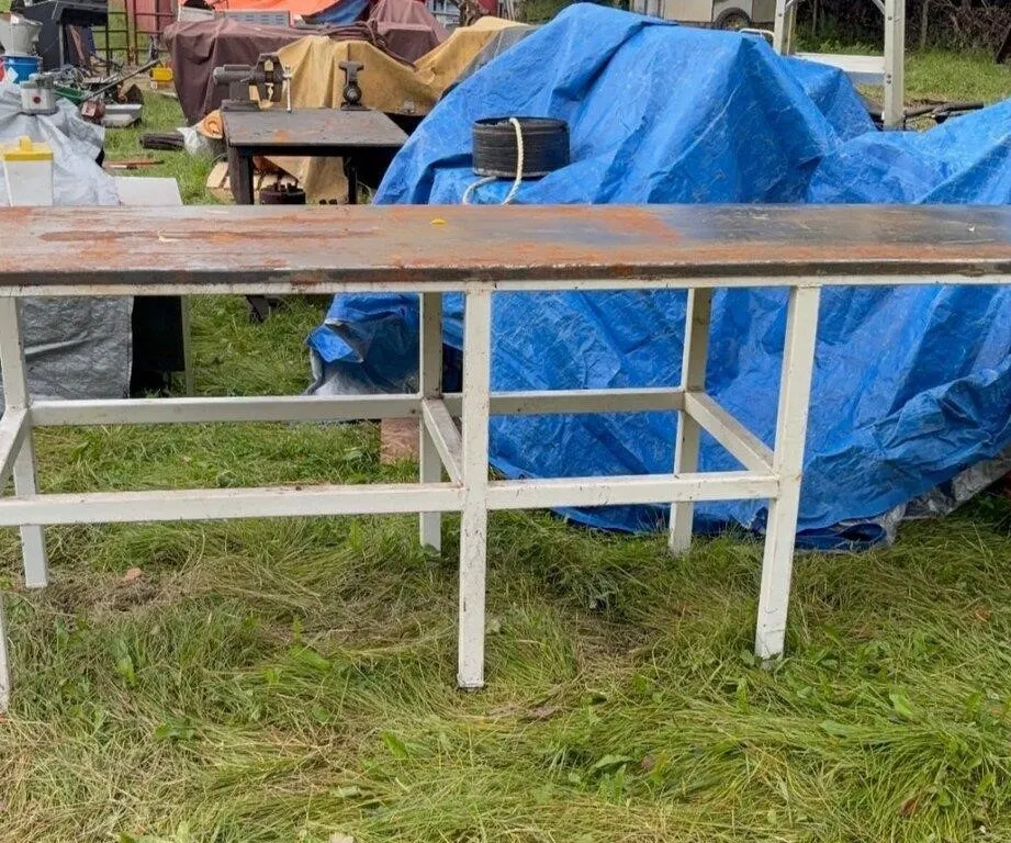 9� steel work bench