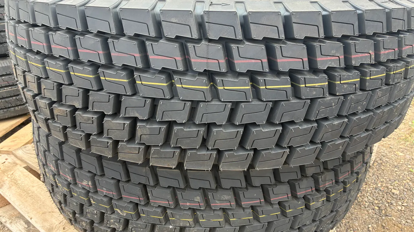Unused Kapsen Tires 315/70/22.5 - Must take 2 Times the Bid Price