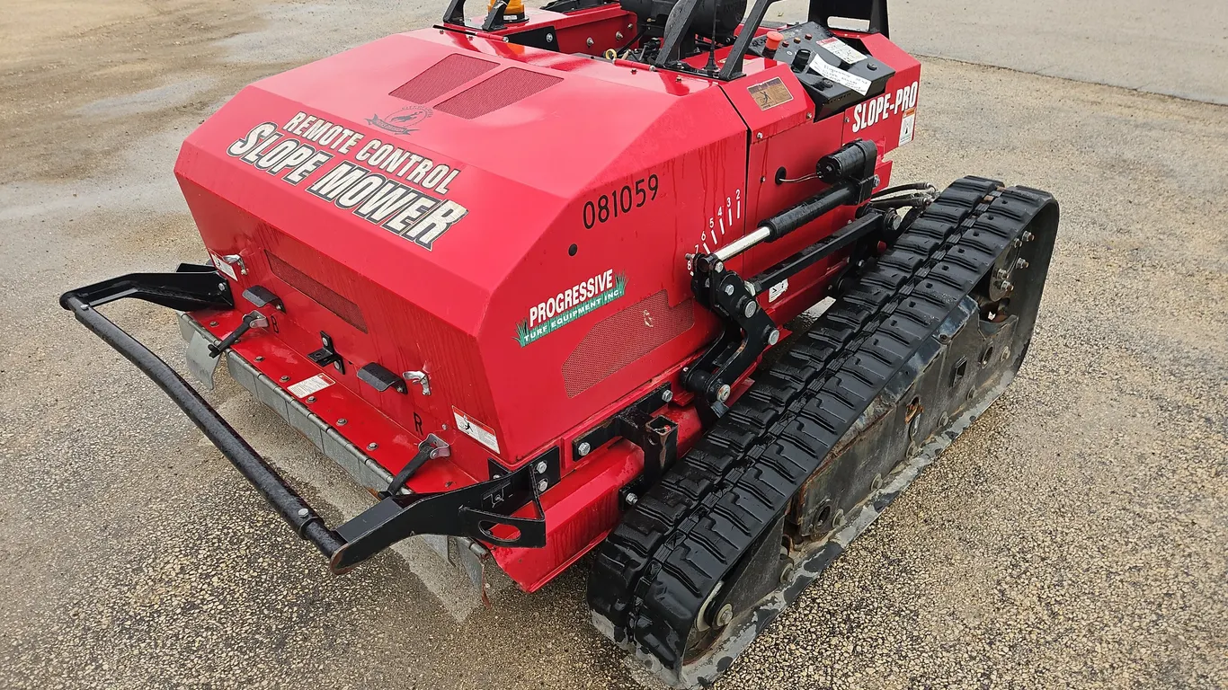 Non-Operable PROGRESSIVE TURF EQUIPMENT INC. SP52 Mower