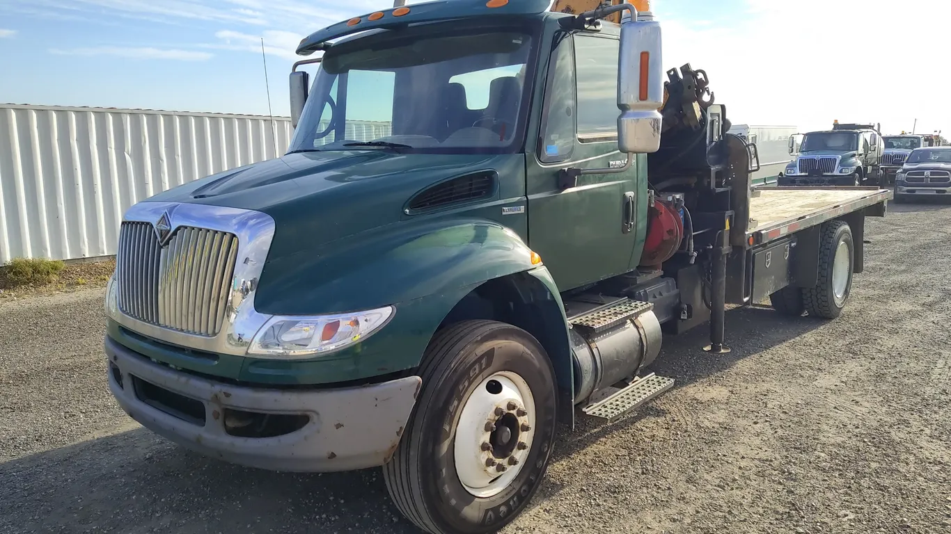 2008 International DuraStar 4400 S/A Copma 90 Picker Deck Truck
