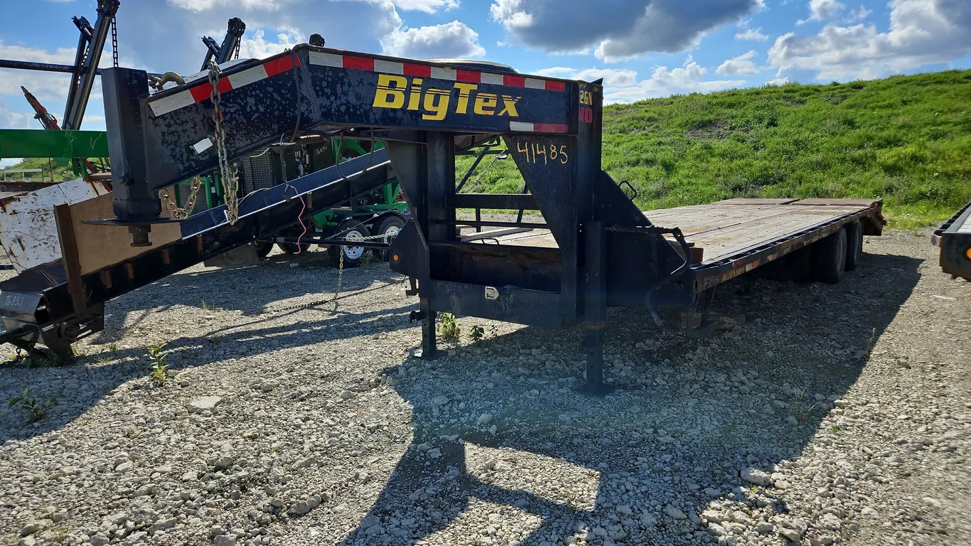 2015 Big Tex 22GN-25BK-5MR T/A 25ft Gooseneck Equipment Trailer