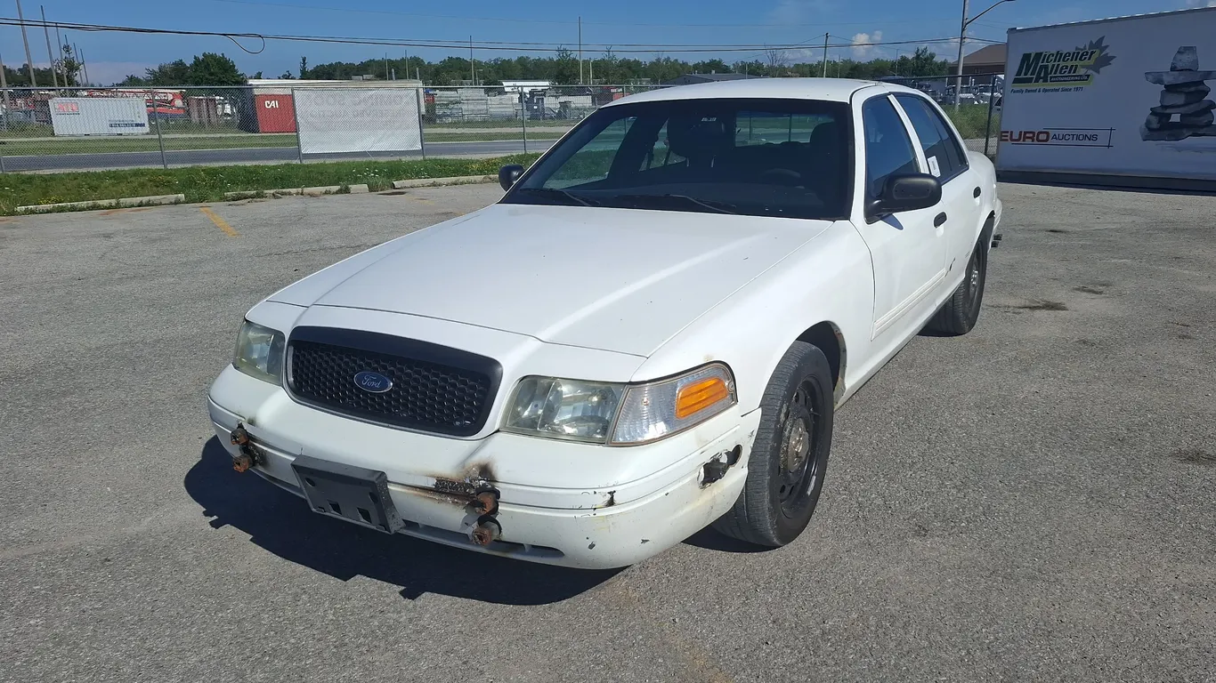 2011 Ford Crown Victoria Police Interceptor Pursuit 4dr Sedan (3.55 Axle)