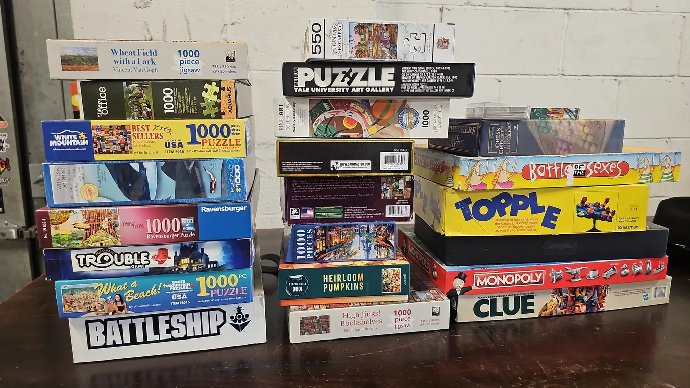 Puzzles and Board Games Lot