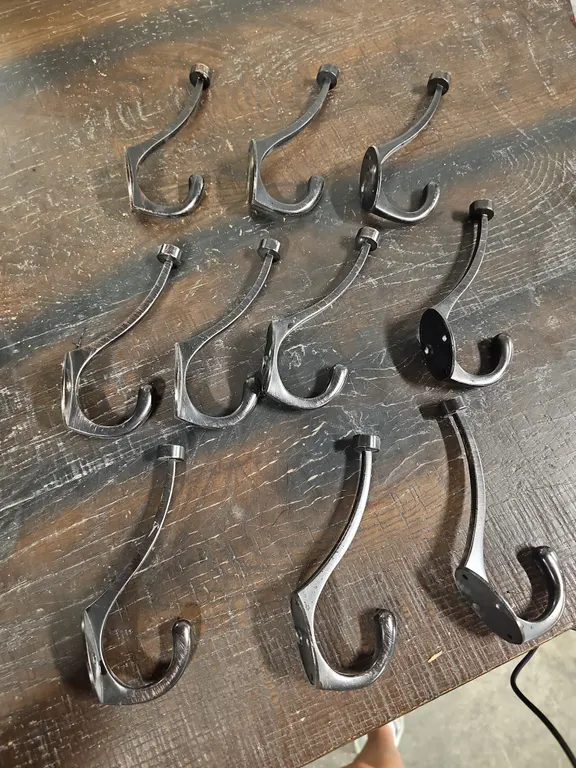 10 Wall Hooks