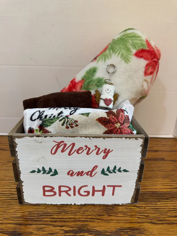 Christmas Box & Linens
