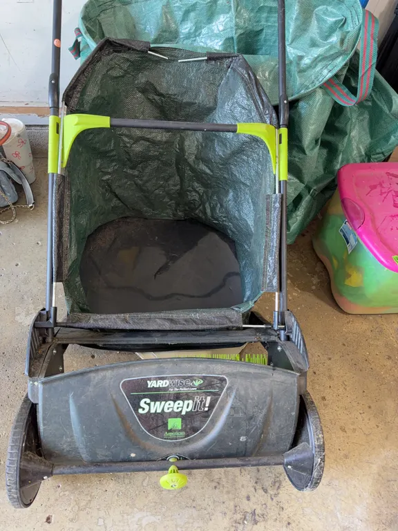 Yardwise Sweep It!